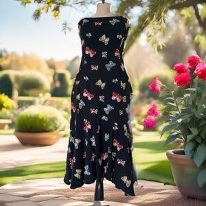 Shoshanna Strapless Dress Embroidered w Butterflies 100% Silk & Lined Size 2 NWT